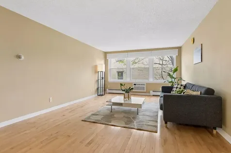 821 Douglas Avenue Minneapolis MN 55403