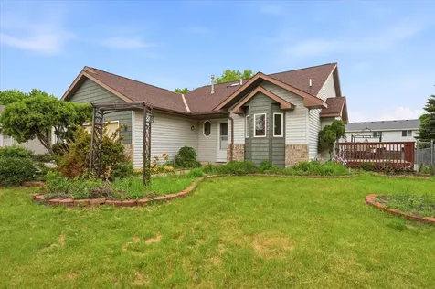 7208 90th Trail N Brooklyn Park MN 55445
