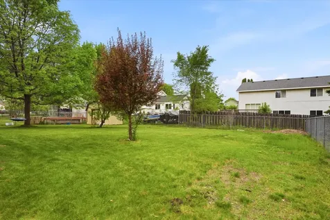 7208 90th Trail N Brooklyn Park MN 55445