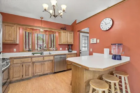 7208 90th Trail N Brooklyn Park MN 55445