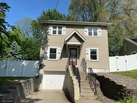 1762 Edgerton Street Maplewood MN 55117
