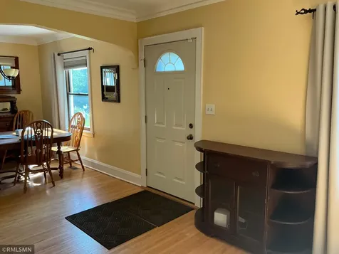 1762 Edgerton Street Maplewood MN 55117