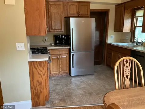 1762 Edgerton Street Maplewood MN 55117