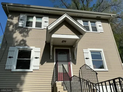 1762 Edgerton Street Maplewood MN 55117