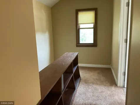 1762 Edgerton Street Maplewood MN 55117