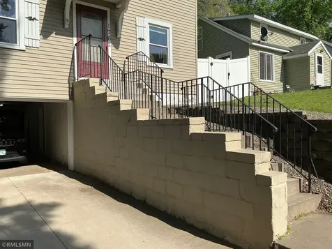 1762 Edgerton Street Maplewood MN 55117