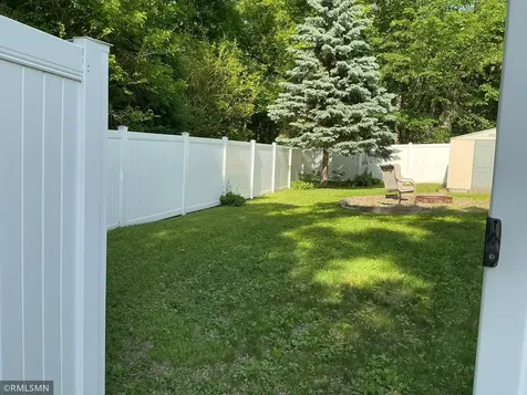 1762 Edgerton Street Maplewood MN 55117