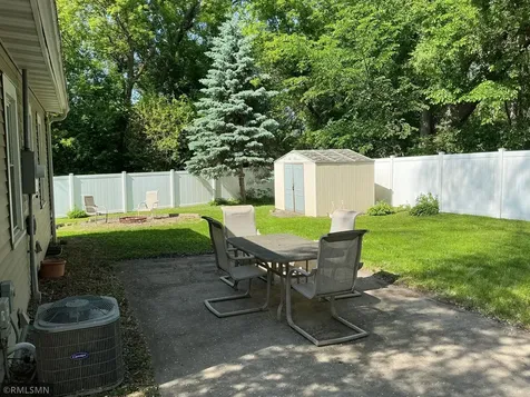 1762 Edgerton Street Maplewood MN 55117