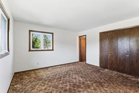 3588 Grenadier Place North Place Oakdale MN 55128