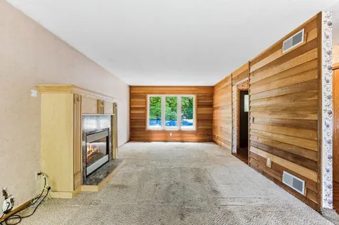 2219 Vivian Lane Saint Paul MN 55119