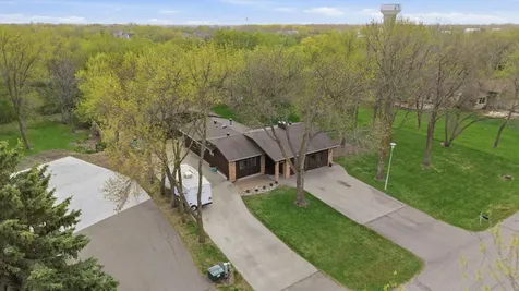 3826 Kensington Drive West Fargo ND 58078