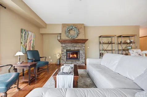 2201 Village Lane Bloomington MN 55431