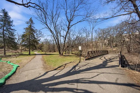 2201 Village Lane Bloomington MN 55431