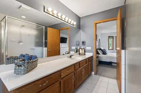 7855 Upper 26th Street N Oakdale MN 55128