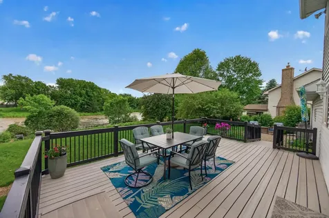 7855 Upper 26th Street N Oakdale MN 55128