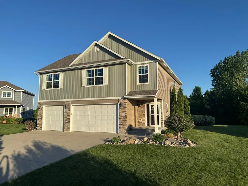 2414 Valley View Hawley MN 56549