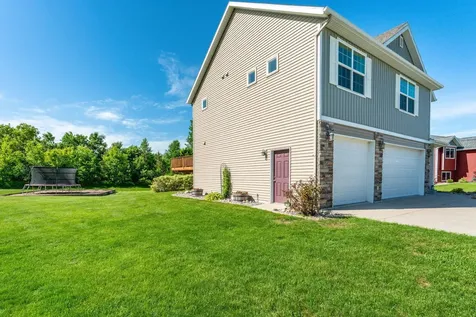 2414 Valley View Hawley MN 56549