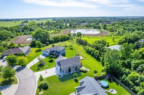2414 Valley View Hawley MN 56549