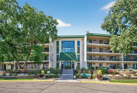 10501 Cedar Lake Road Minnetonka MN 55305