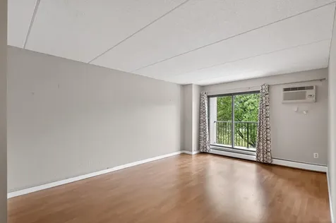 10501 Cedar Lake Road Minnetonka MN 55305