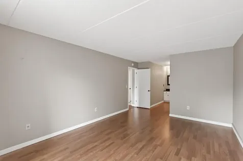 10501 Cedar Lake Road Minnetonka MN 55305