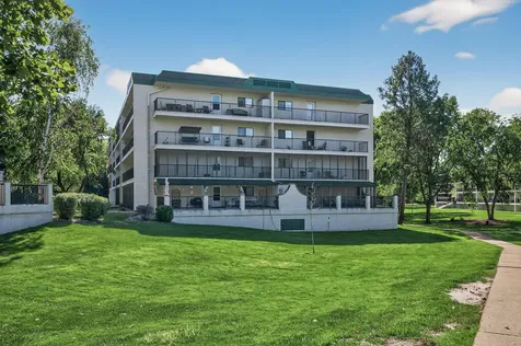 10501 Cedar Lake Road Minnetonka MN 55305