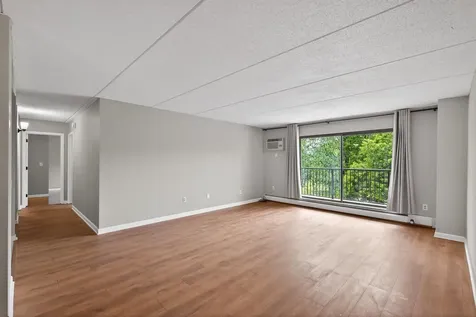 10501 Cedar Lake Road Minnetonka MN 55305