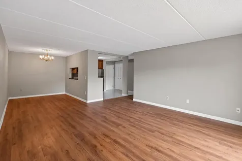 10501 Cedar Lake Road Minnetonka MN 55305