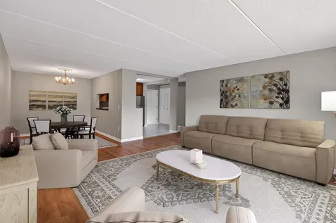 10501 Cedar Lake Road Minnetonka MN 55305