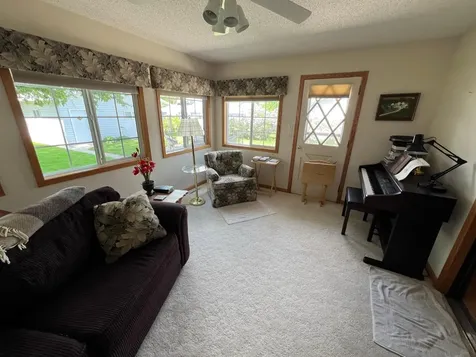 407 1st Street SW Wadena MN 56482