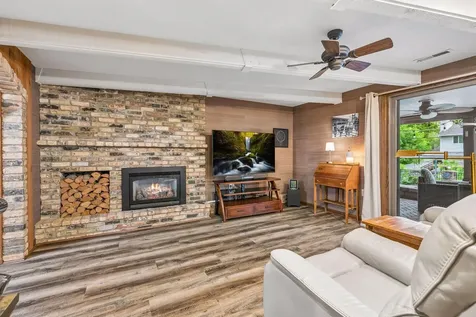 10110 Oak Shore Drive Lakeville MN 55044