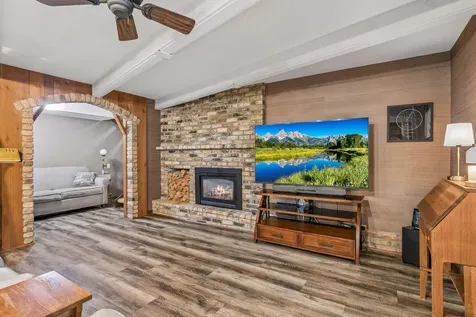10110 Oak Shore Drive Lakeville MN 55044