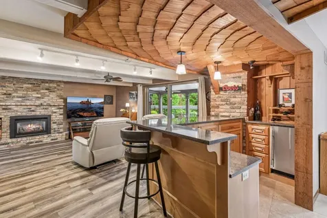 10110 Oak Shore Drive Lakeville MN 55044