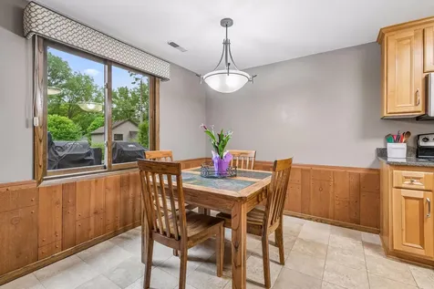 10110 Oak Shore Drive Lakeville MN 55044