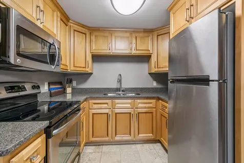 10110 Oak Shore Drive Lakeville MN 55044