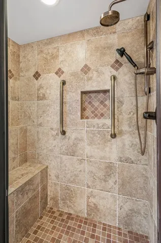 10110 Oak Shore Drive Lakeville MN 55044