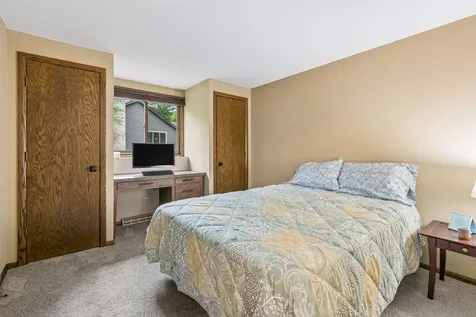 10110 Oak Shore Drive Lakeville MN 55044