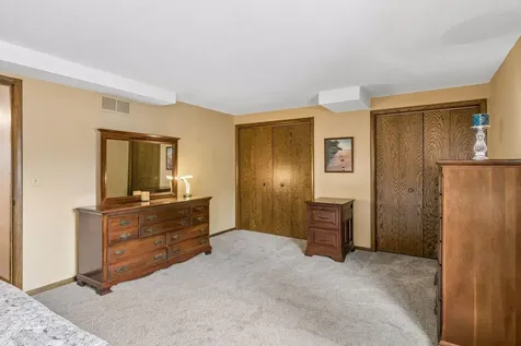 10110 Oak Shore Drive Lakeville MN 55044