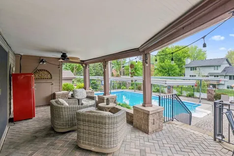 10110 Oak Shore Drive Lakeville MN 55044