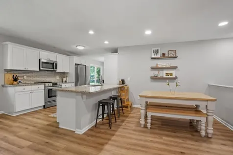 20843 Iteri Avenue Lakeville MN 55044