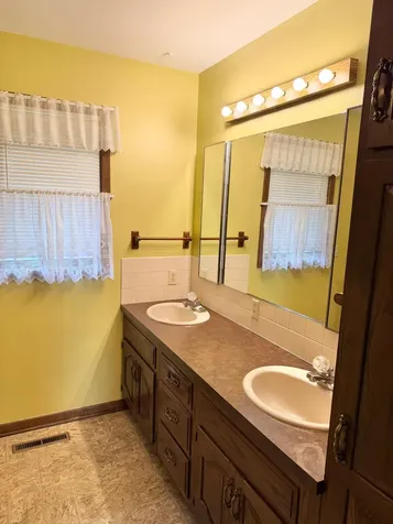 24106 Walnut Drive Albert Lea MN 56007