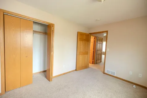 2 Line Drive Morris MN 56267