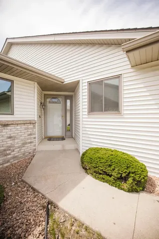 2 Line Drive Morris MN 56267