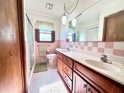 207 N Pine Street Caledonia MN 55921