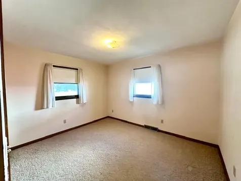 207 N Pine Street Caledonia MN 55921