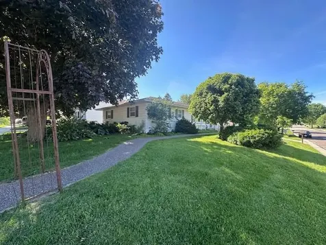 207 N Pine Street Caledonia MN 55921