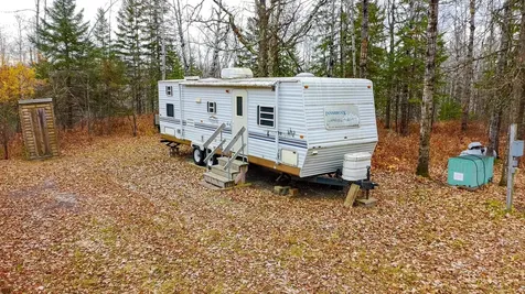 992 Nemadji River Road Holyoke MN 55749