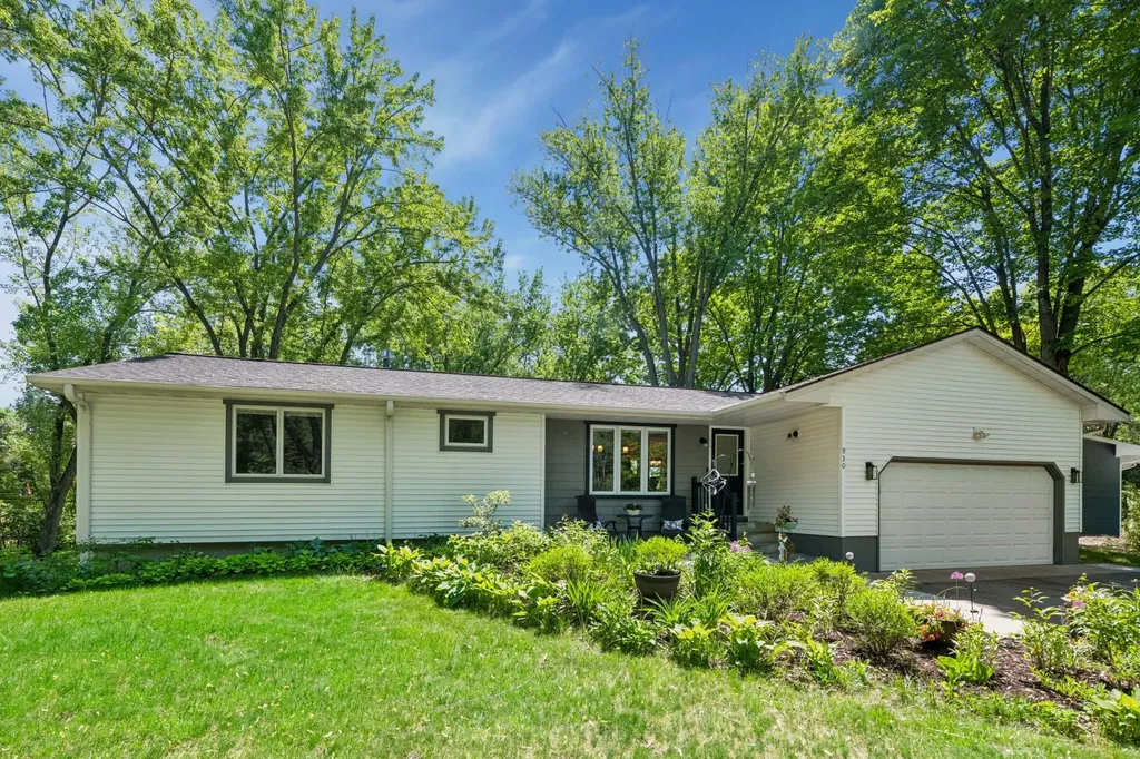 930 Dakota Avenue Long Lake MN 55356