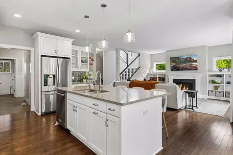 3224 Symphony Court Chaska MN 55318