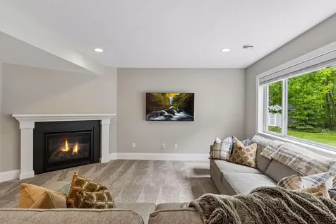 3224 Symphony Court Chaska MN 55318